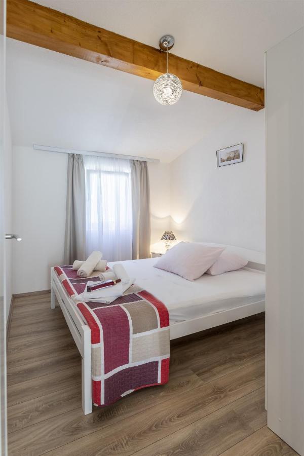 Holiday Home Dijamant Kucice Exterior foto