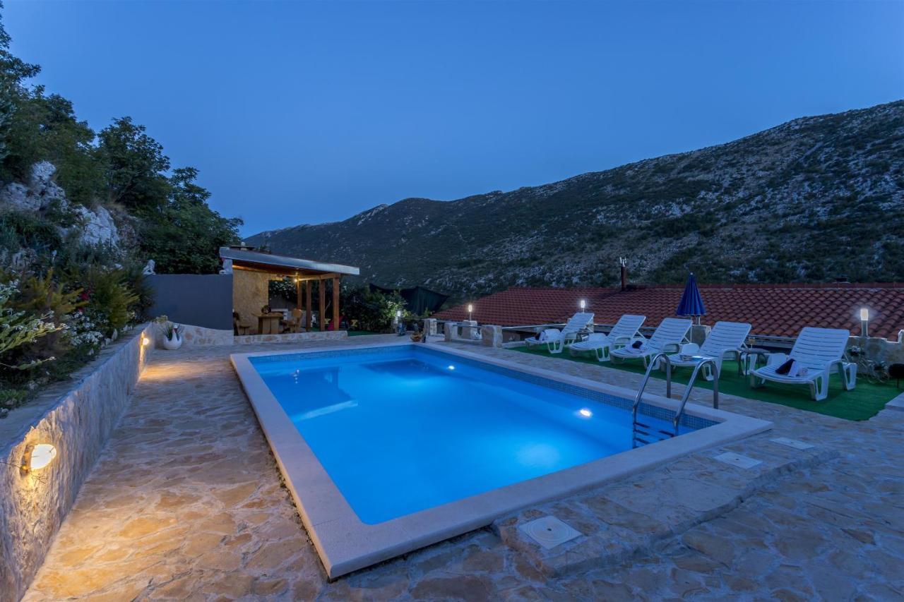 Holiday Home Dijamant Kucice Exterior foto