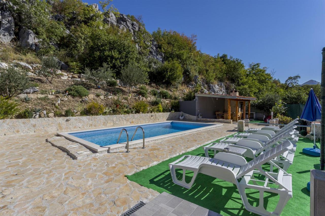 Holiday Home Dijamant Kucice Exterior foto