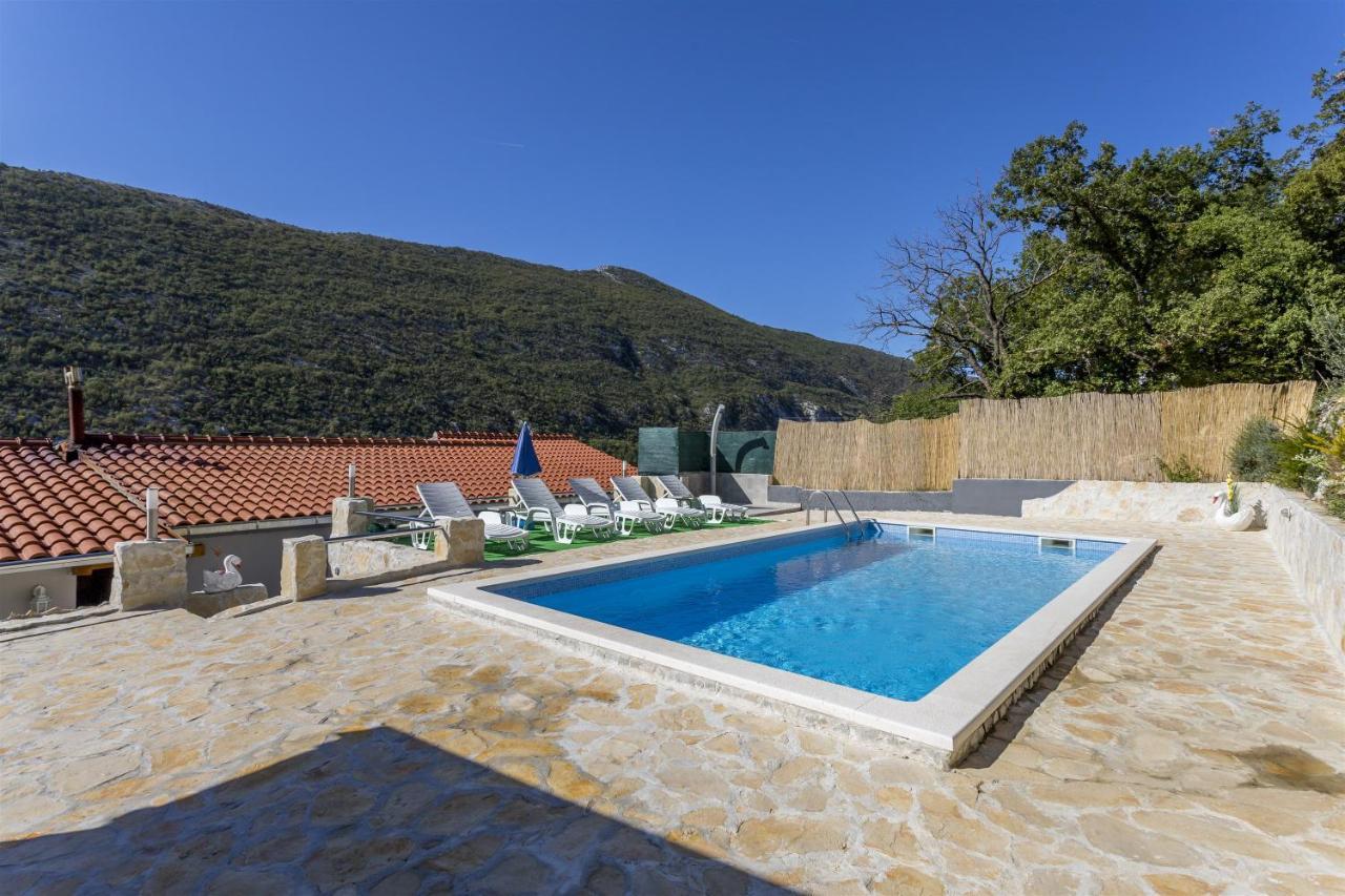Holiday Home Dijamant Kucice Exterior foto