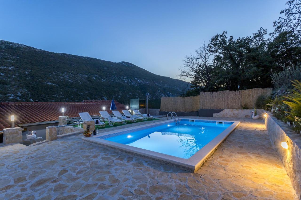 Holiday Home Dijamant Kucice Exterior foto