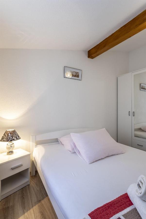 Holiday Home Dijamant Kucice Exterior foto