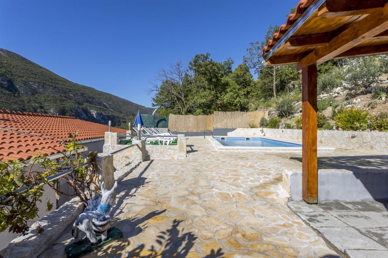 Holiday Home Dijamant Kucice Exterior foto