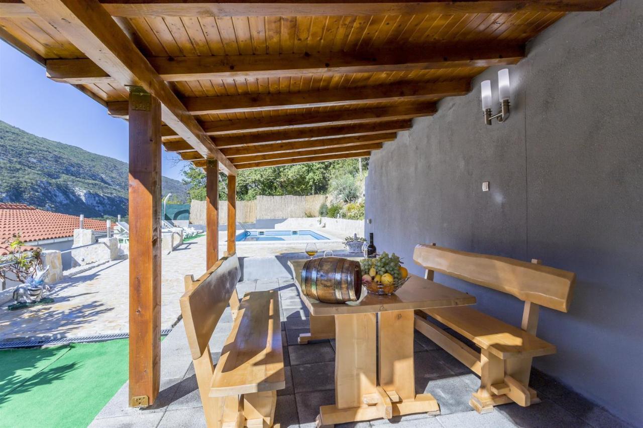 Holiday Home Dijamant Kucice Exterior foto