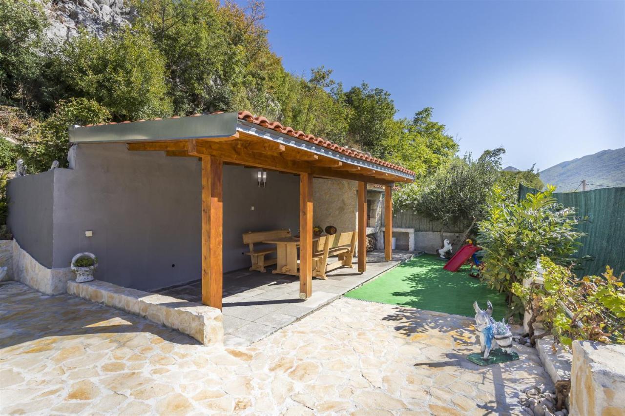 Holiday Home Dijamant Kucice Exterior foto